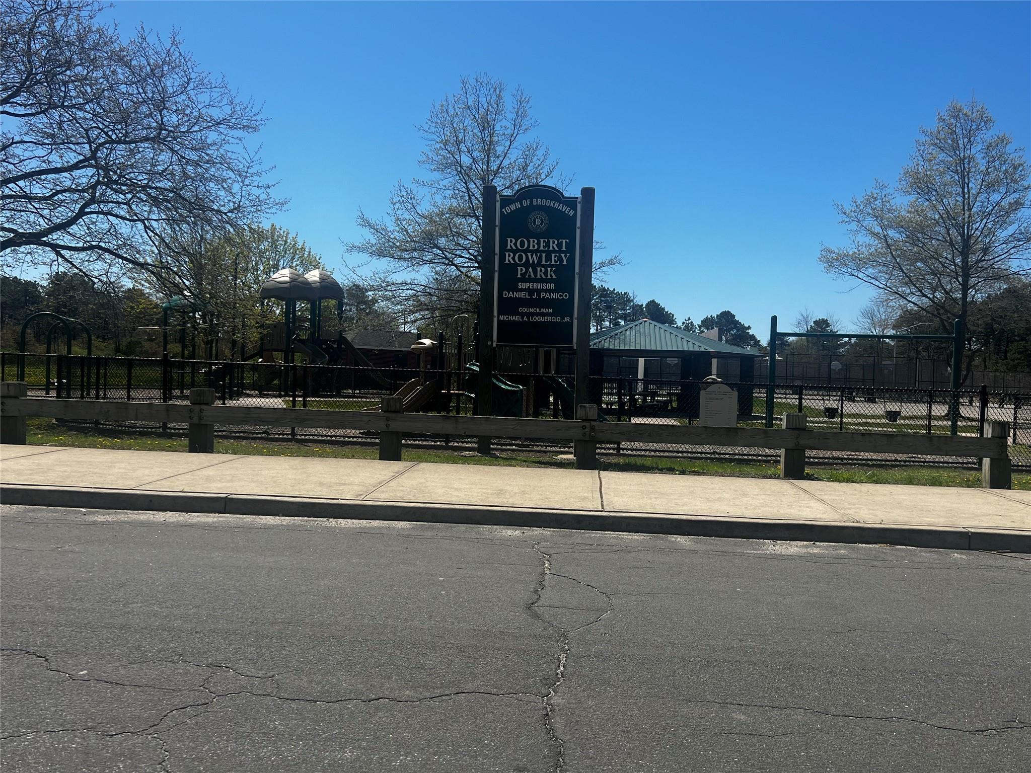 Single Family Hoffman  Suffolk County, NY 11713, MLS-854248-2