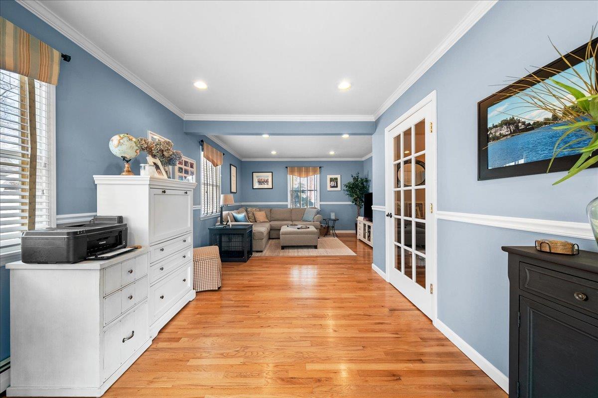 Single Family Bayview  Suffolk County, NY 11701, MLS-854254-26