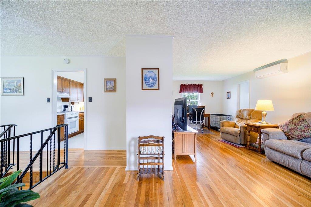 Single Family Heath  Dutchess County, NY 12524, MLS-854259-10