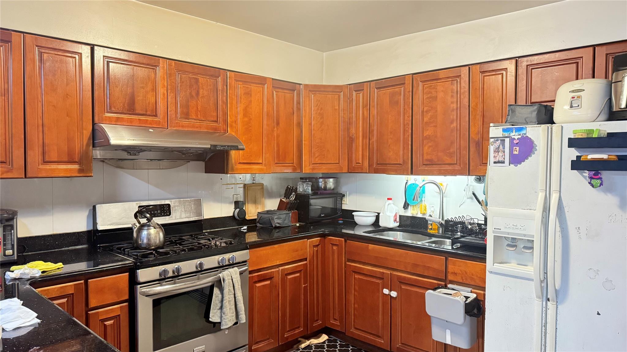 Single Family Gleane  Queens, NY 11373, MLS-854264-2