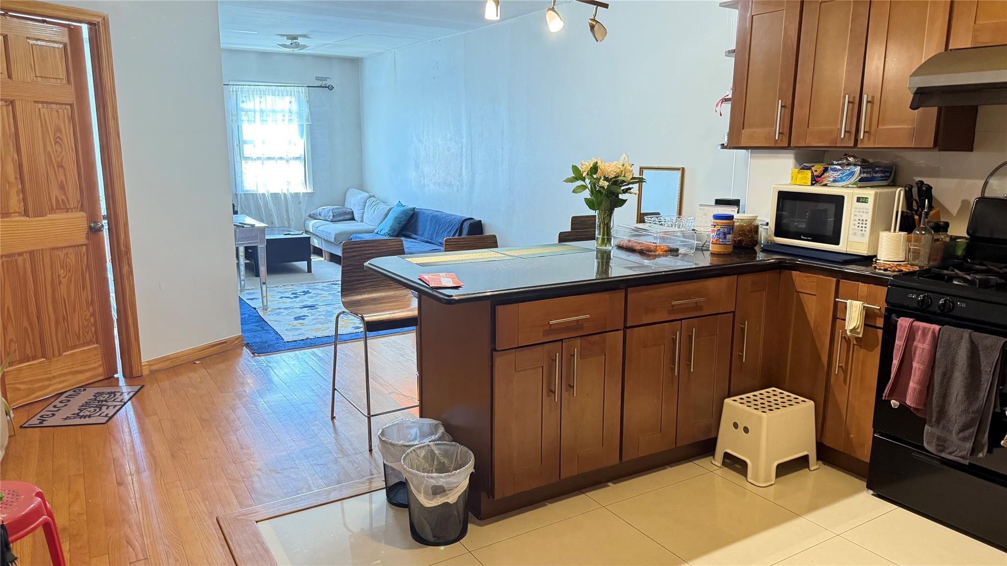 Single Family Gleane  Queens, NY 11373, MLS-854264-6