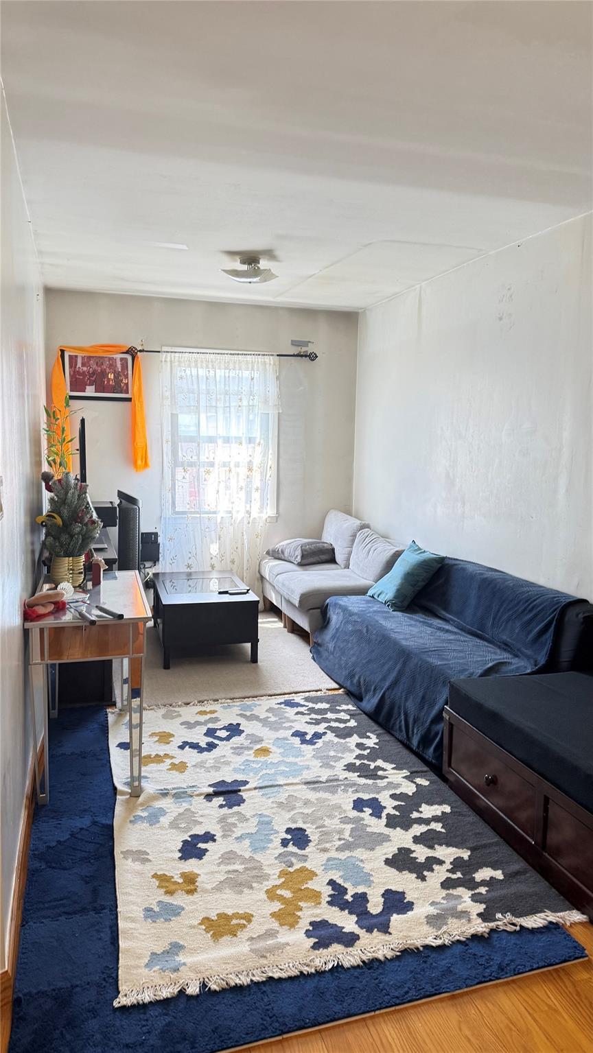 Single Family Gleane  Queens, NY 11373, MLS-854264-8