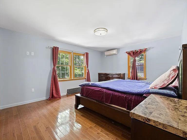 Single Family Hollywood  Queens, NY 11363, MLS-854275-12