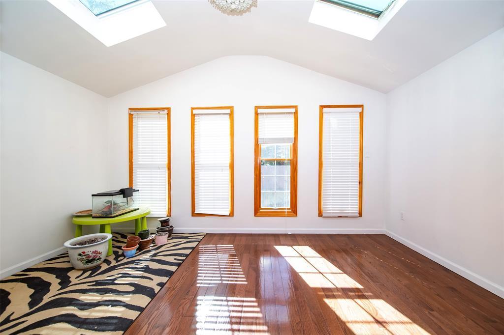 Single Family Hollywood  Queens, NY 11363, MLS-854275-8