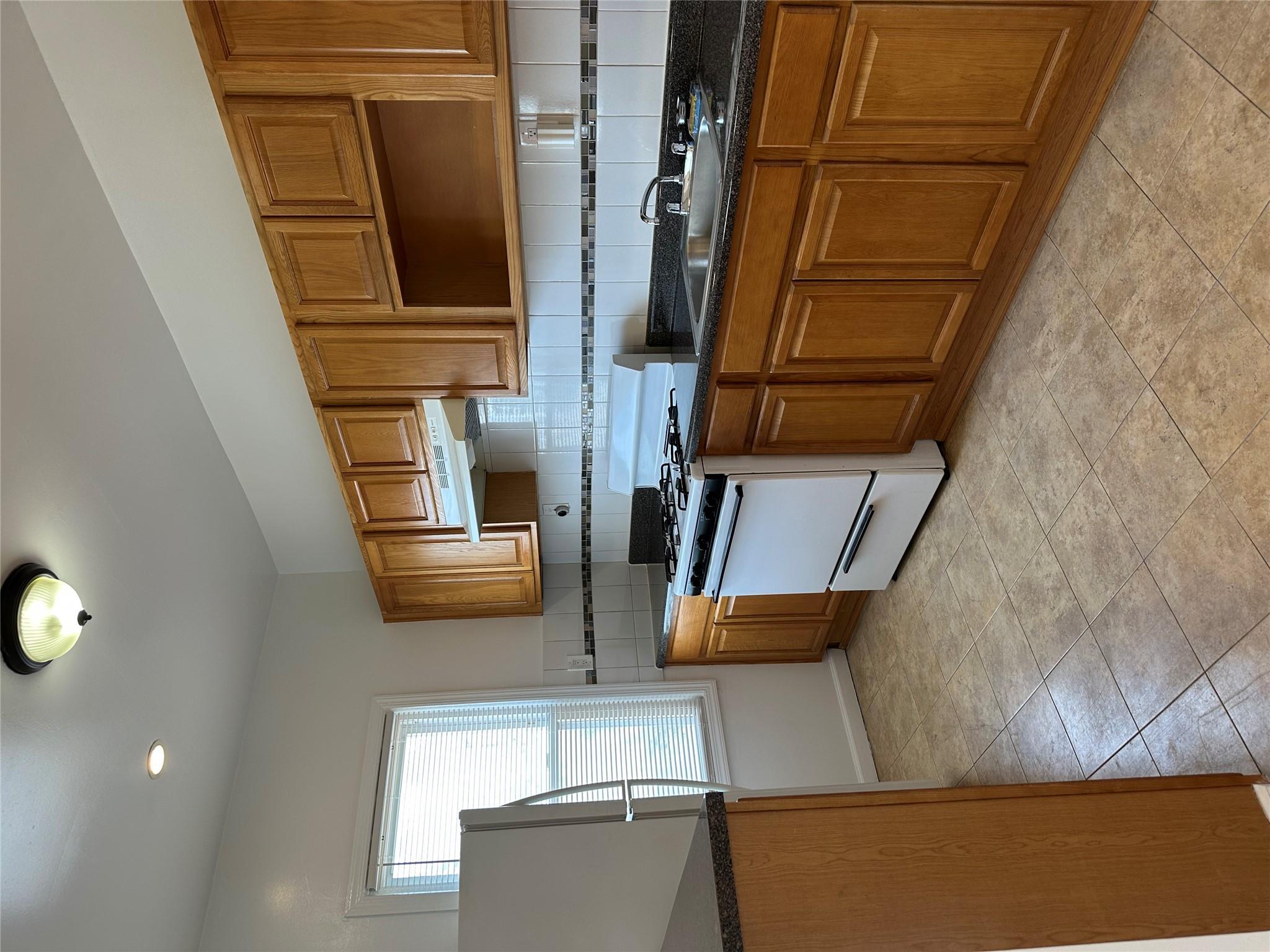 Apartment 81  Queens, NY 11416, MLS-854283-4