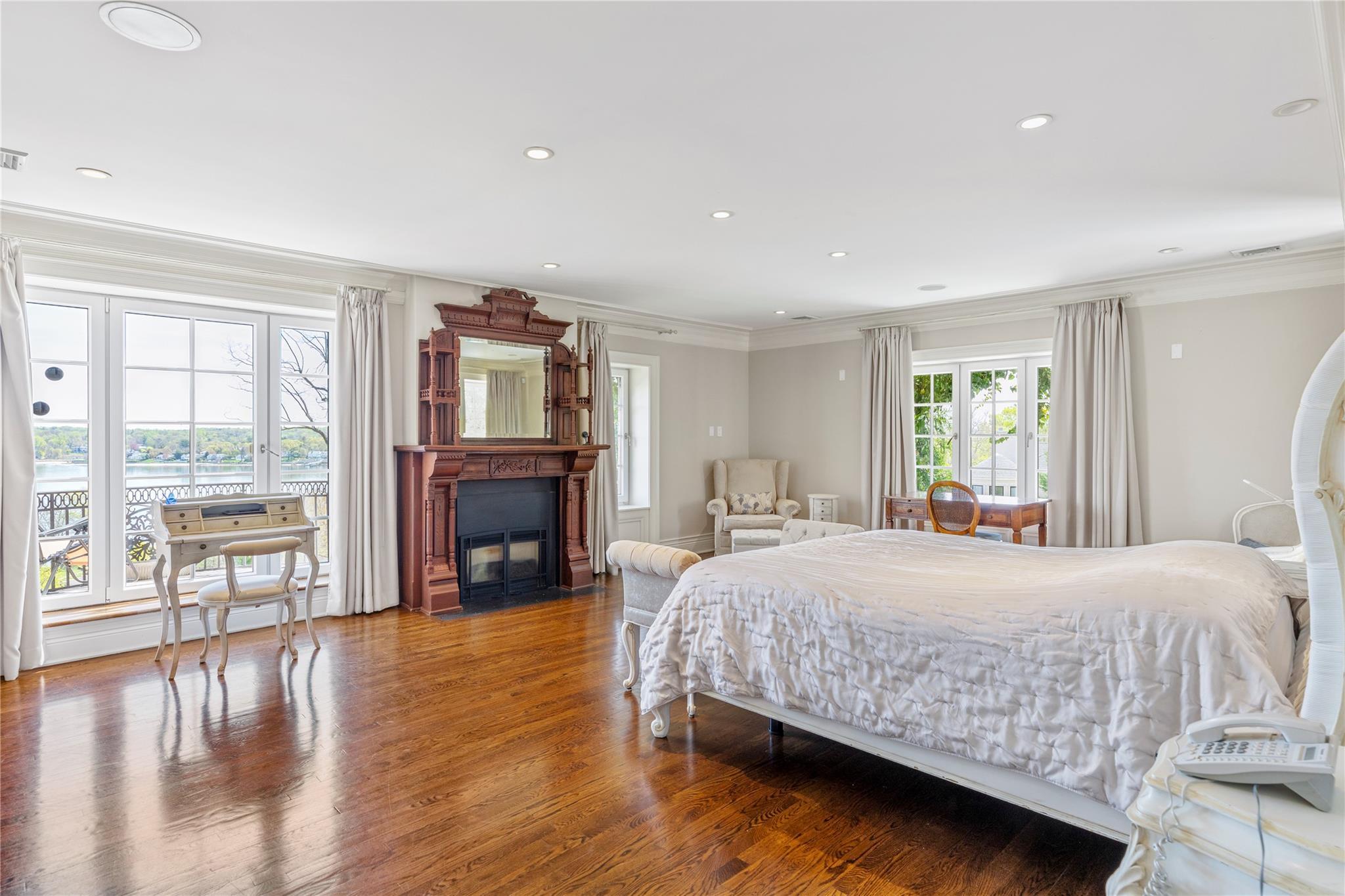 Single Family Blue Sea  Nassau County, NY 11024, MLS-854286-28