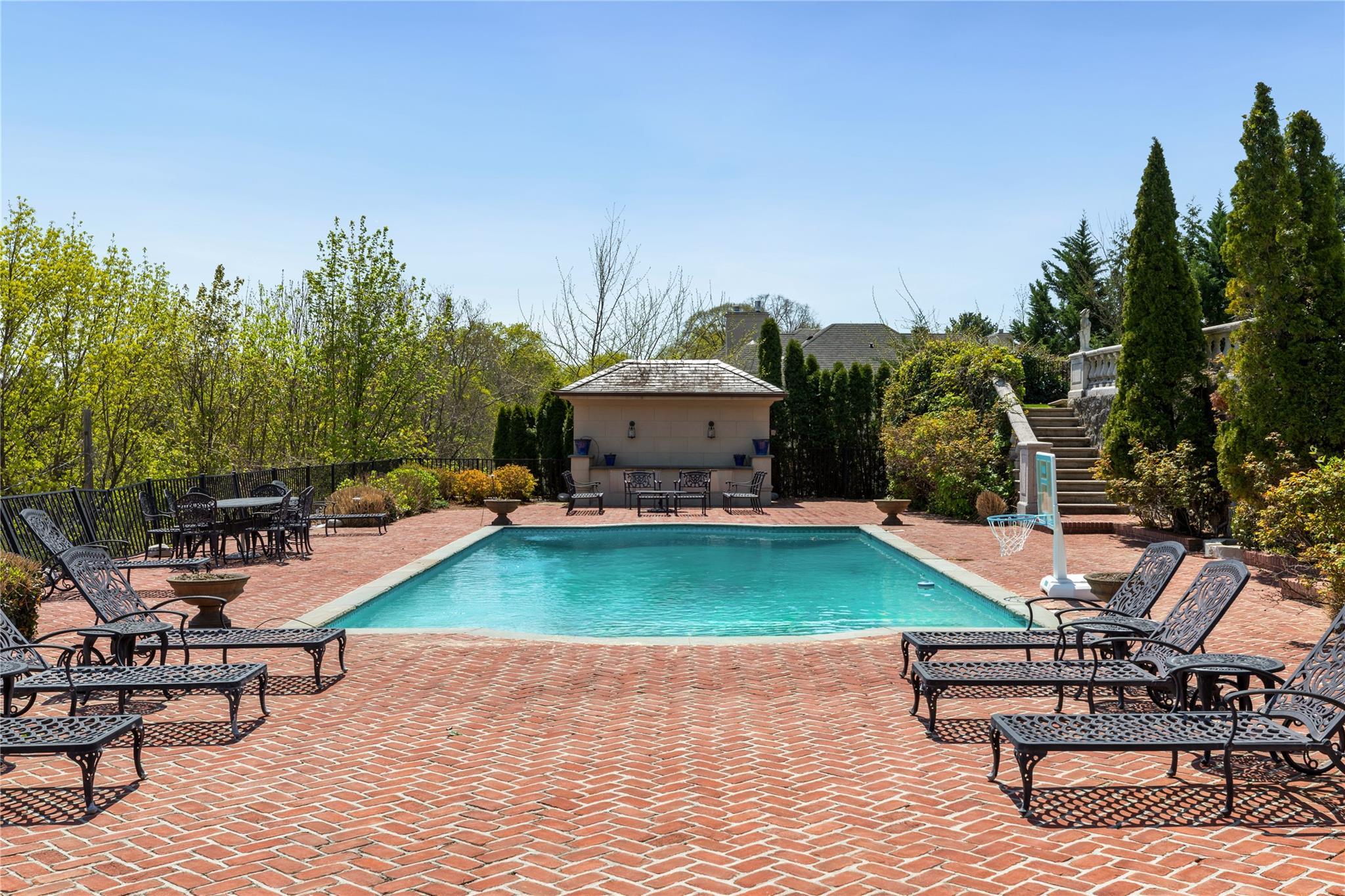 Single Family Blue Sea  Nassau County, NY 11024, MLS-854286-40