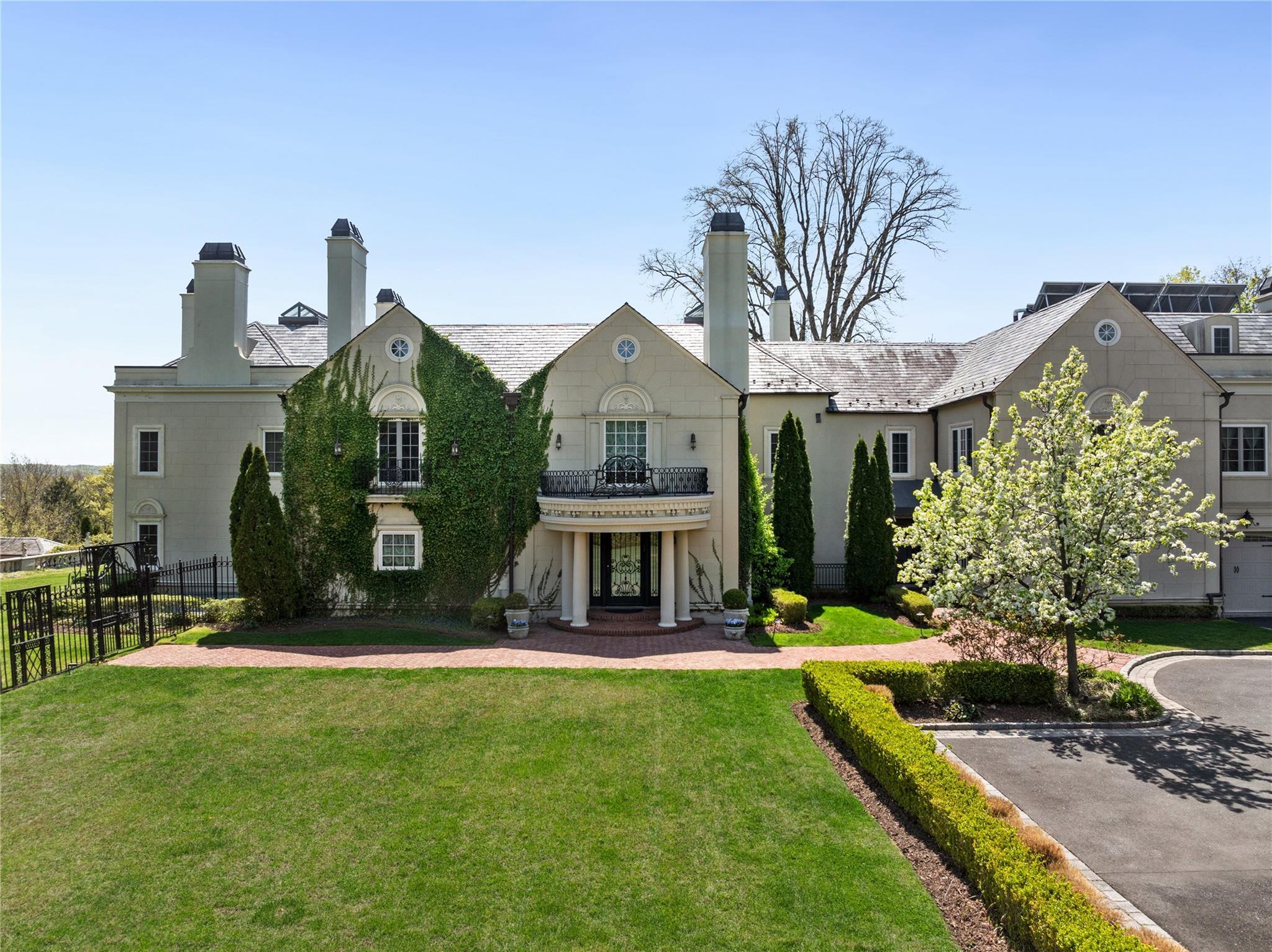 Single Family Blue Sea  Nassau County, NY 11024, MLS-854286-8