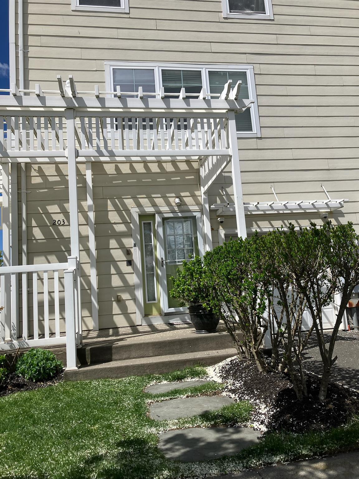 Single Family Aquatic  Queens, NY 11692, MLS-854294-24