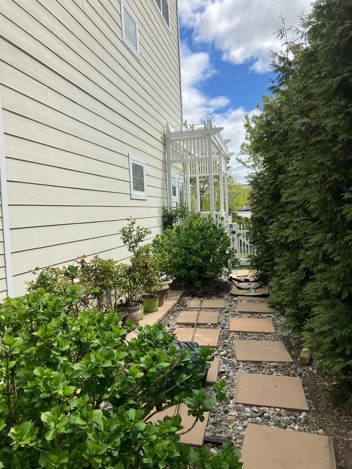 Single Family Aquatic  Queens, NY 11692, MLS-854294-28