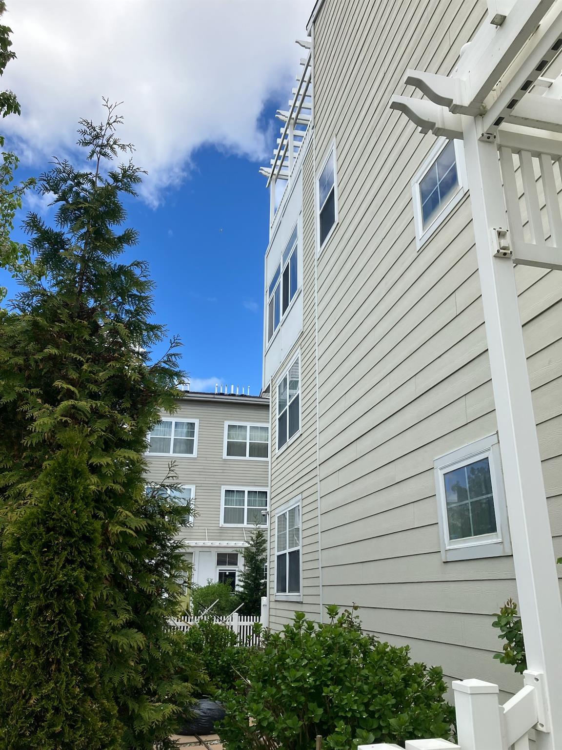 Single Family Aquatic  Queens, NY 11692, MLS-854294-34