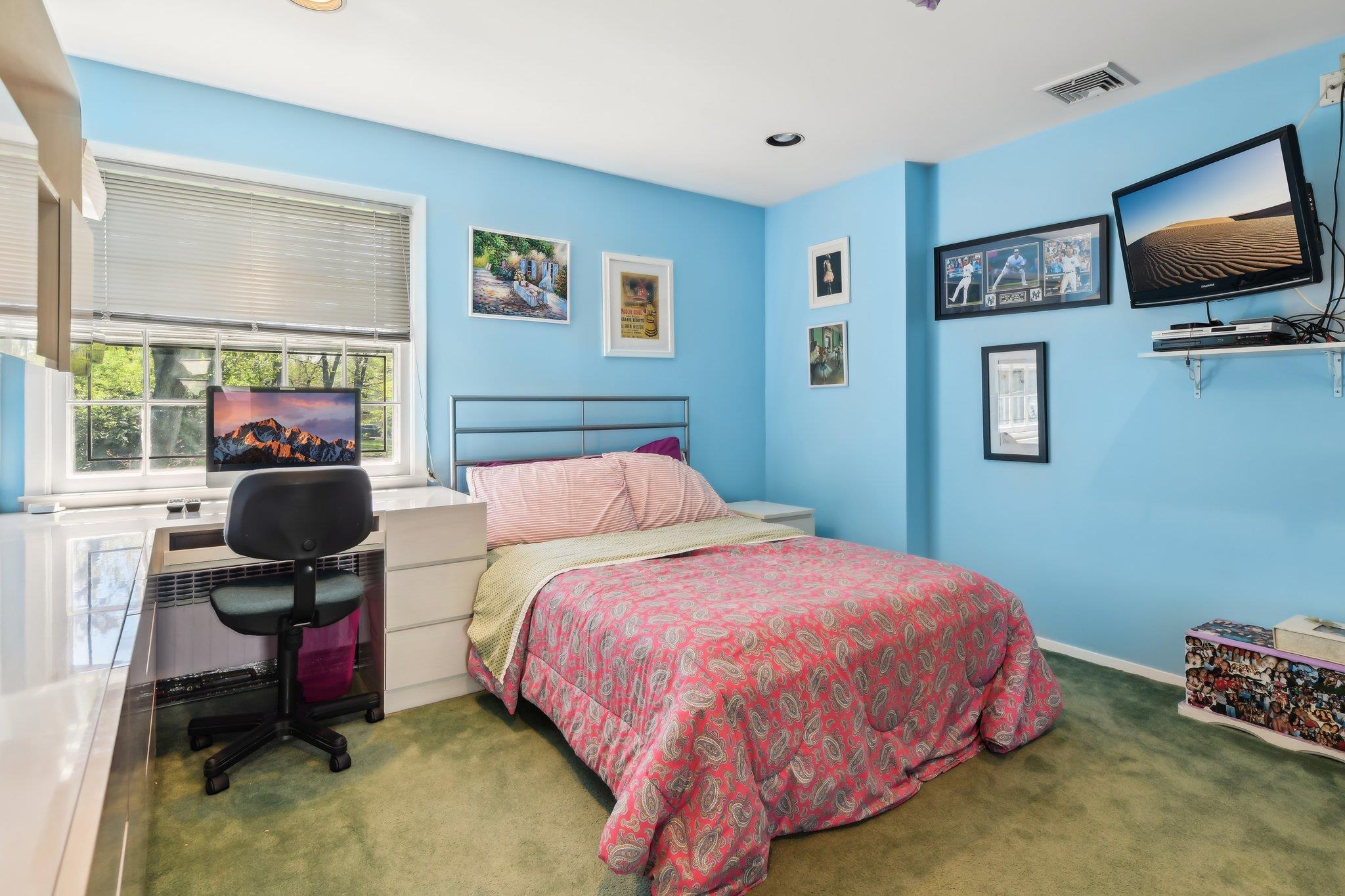 Single Family Pond  Nassau County, NY 11559, MLS-854310-26