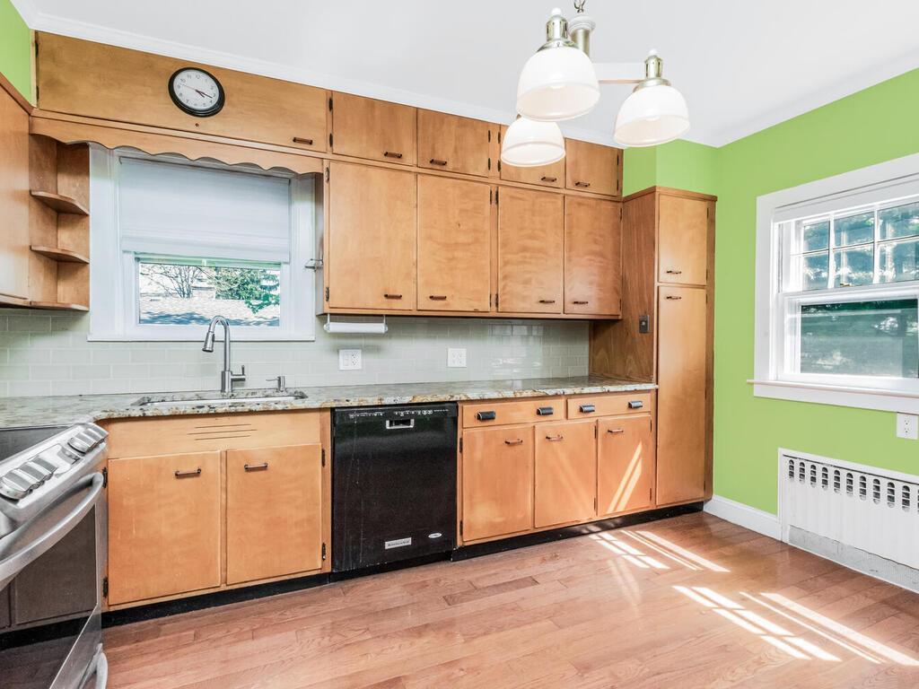 Single Family Pilgrim  Westchester County, NY 10710, MLS-854313-9