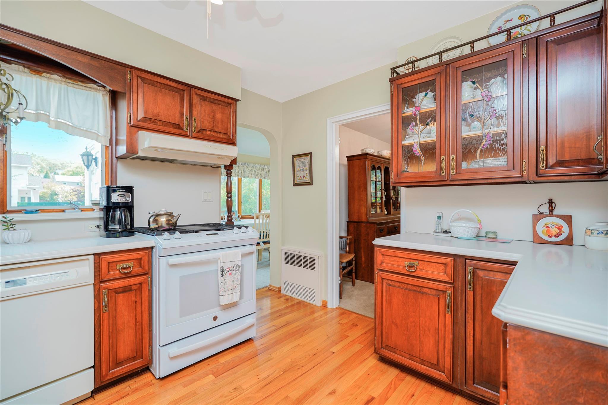 Single Family Ave  Staten Island, NY 10314, MLS-854318-15