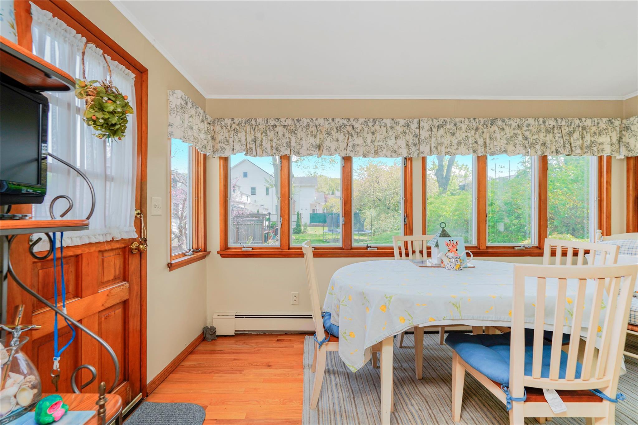 Single Family Ave  Staten Island, NY 10314, MLS-854318-17