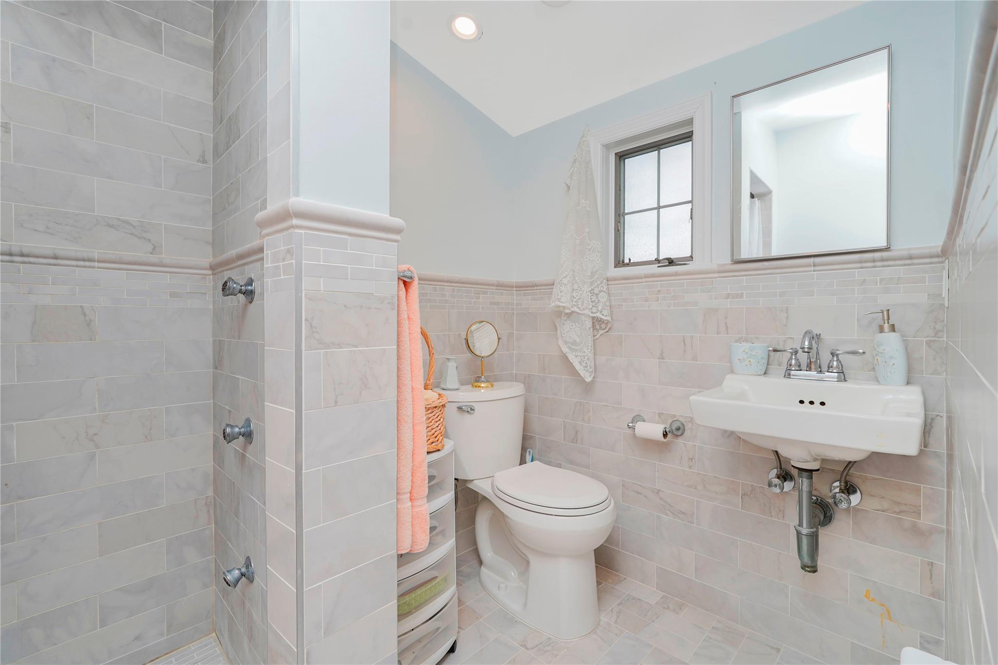 Single Family Ave  Staten Island, NY 10314, MLS-854318-22
