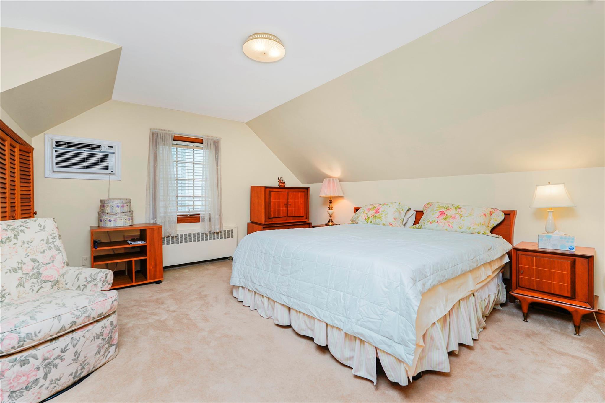 Single Family Ave  Staten Island, NY 10314, MLS-854318-24