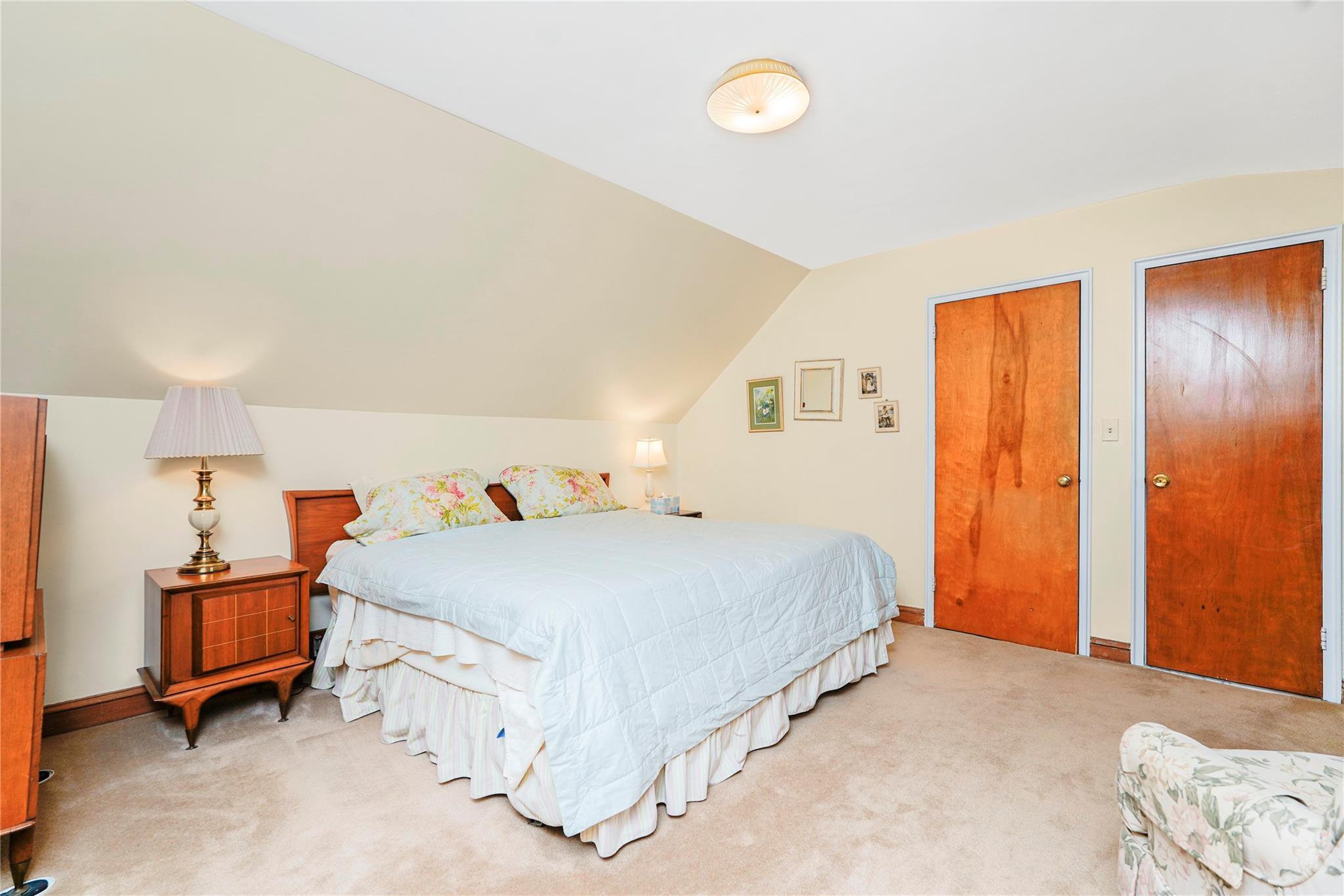 Single Family Ave  Staten Island, NY 10314, MLS-854318-25