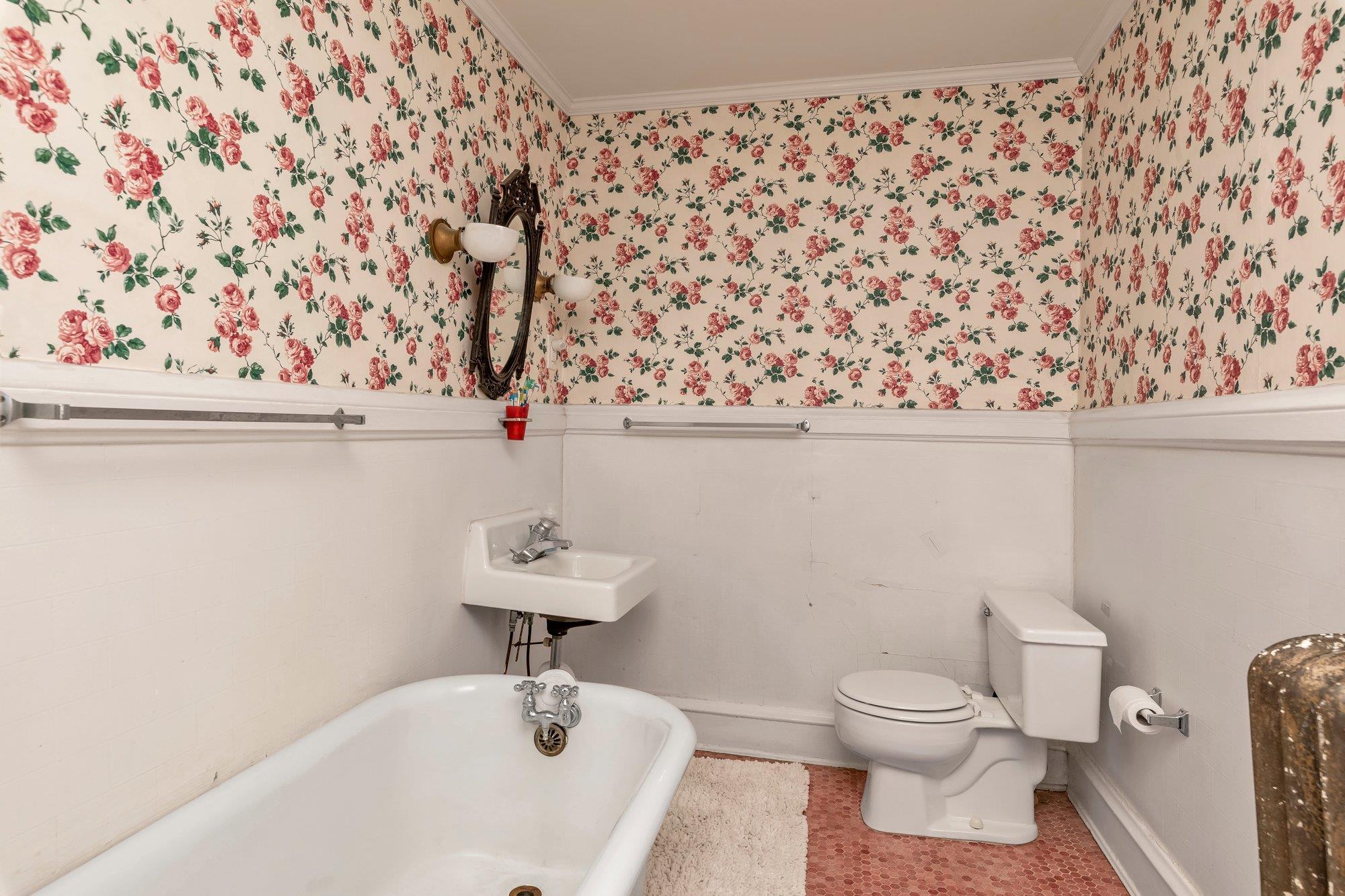 Single Family Hewlett  Nassau County, NY 11566, MLS-854326-18