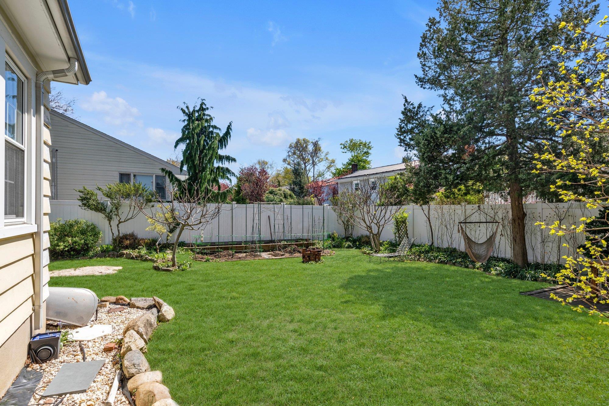 Single Family Hewlett  Nassau County, NY 11566, MLS-854326-19