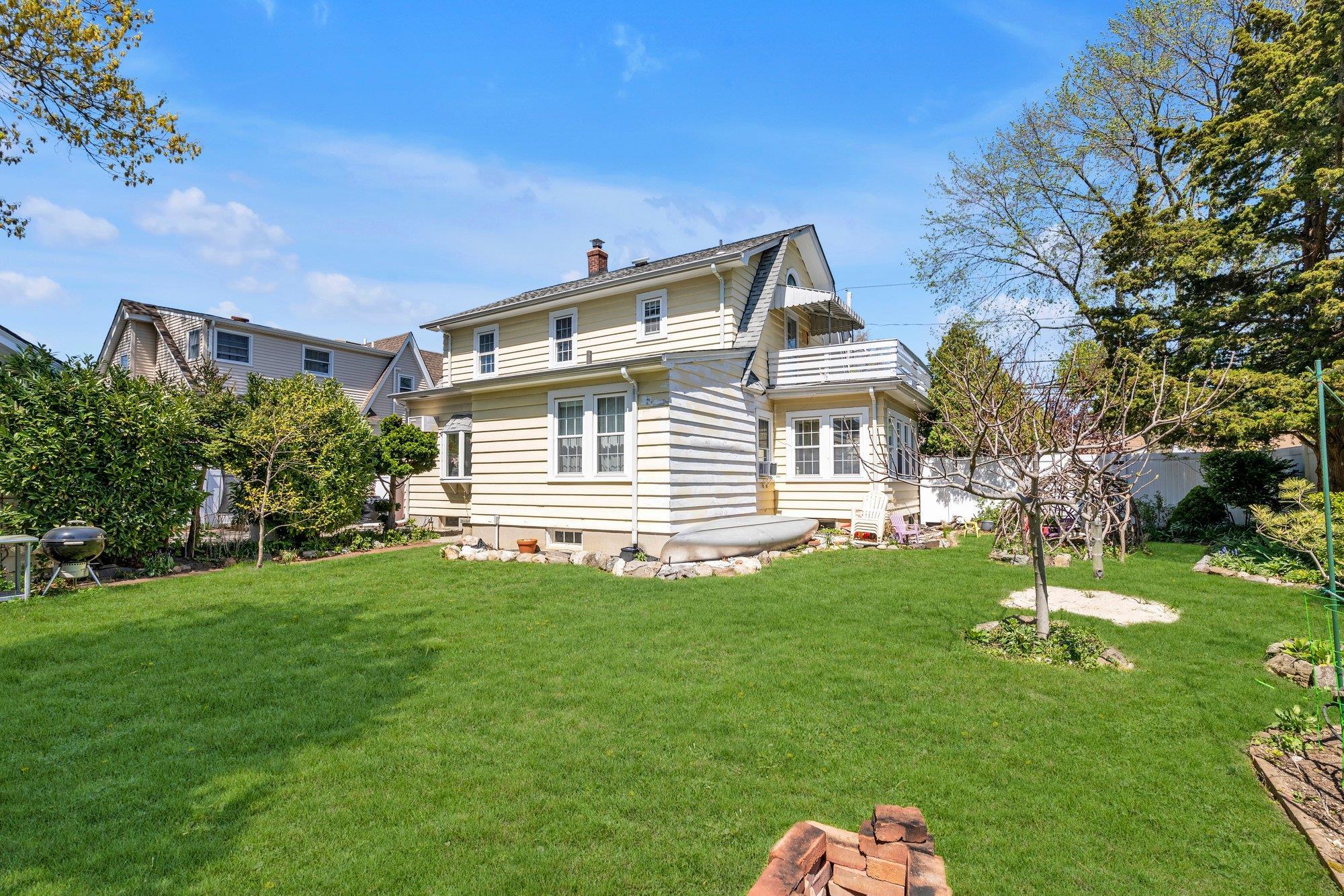 Single Family Hewlett  Nassau County, NY 11566, MLS-854326-20