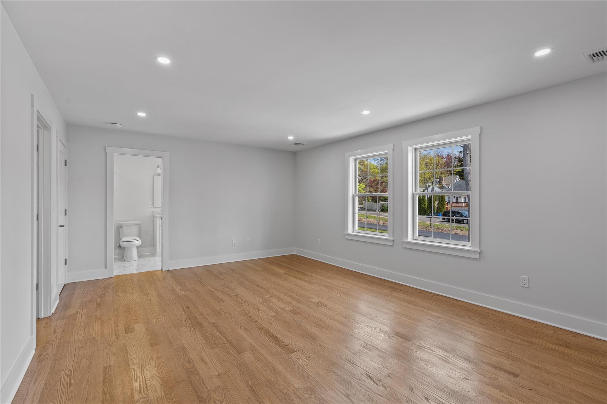 Single Family King  Westchester County, NY 10573, MLS-854327-25