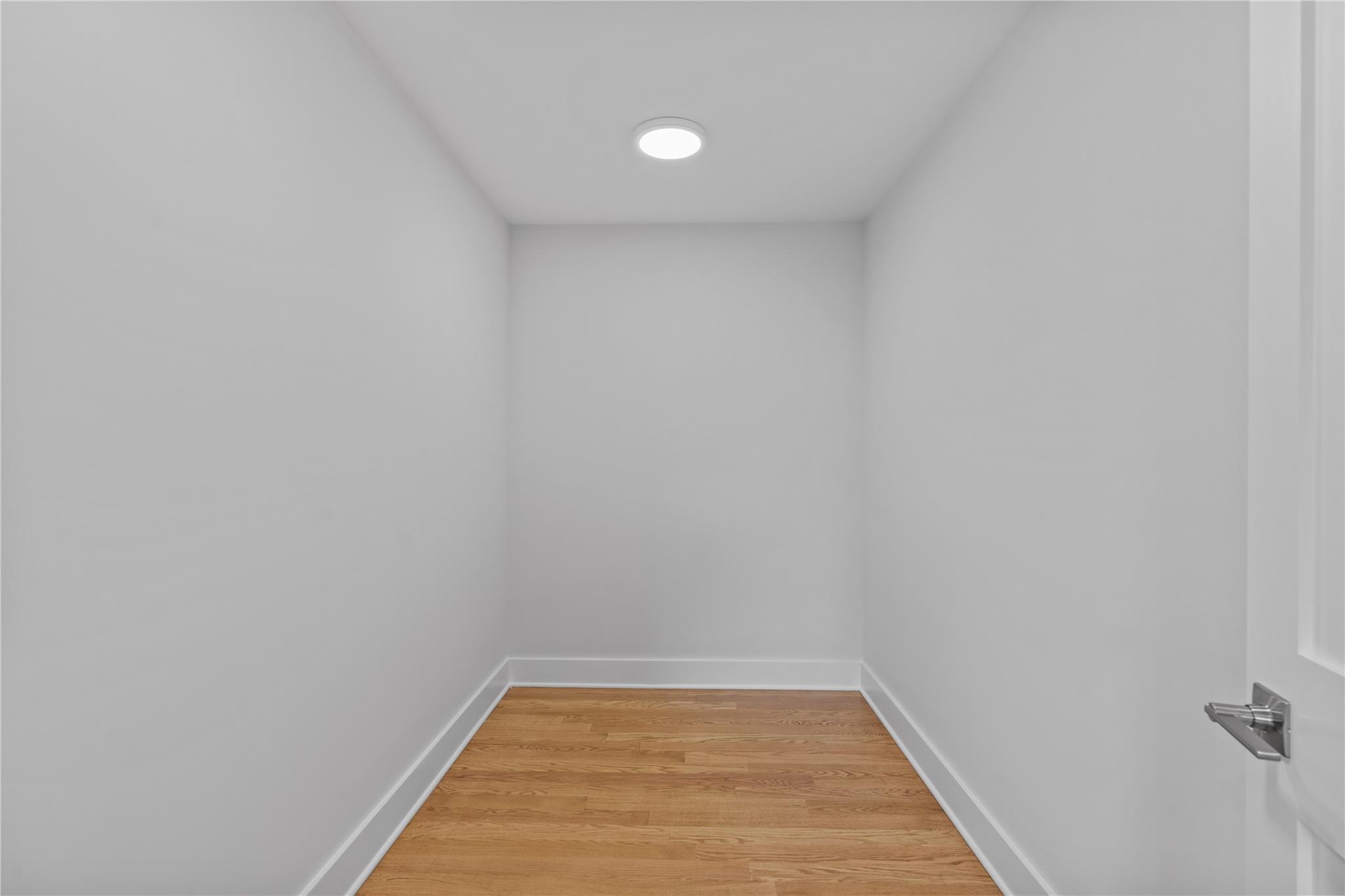 Single Family King  Westchester County, NY 10573, MLS-854327-26