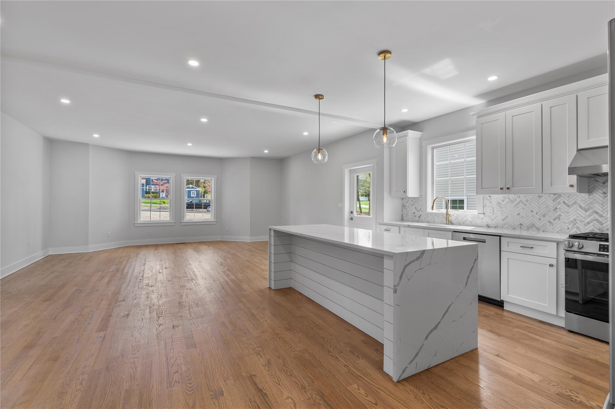 Single Family King  Westchester County, NY 10573, MLS-854327-5