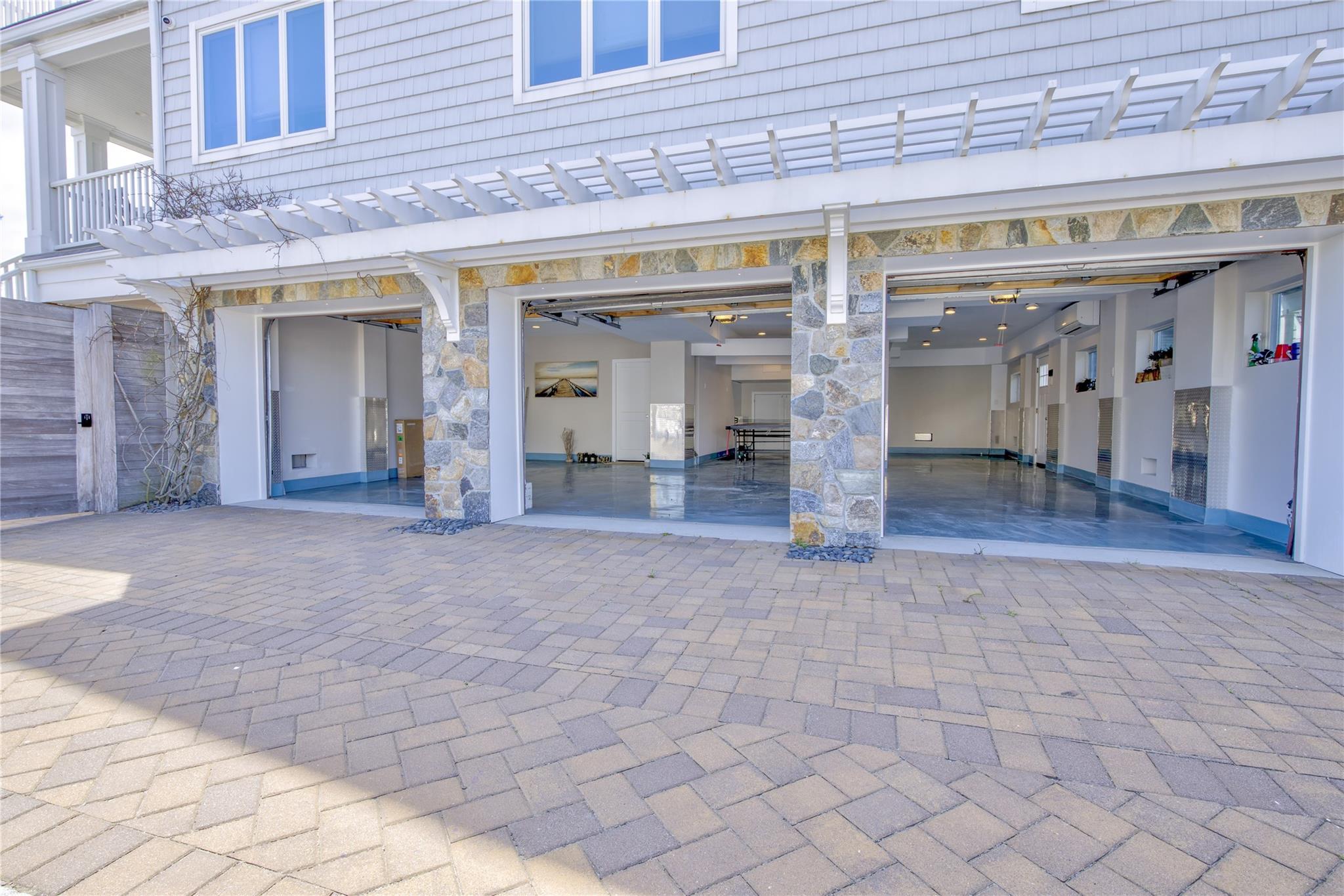 Single Family Oceanfront  Nassau County, NY 11561, MLS-854348-45