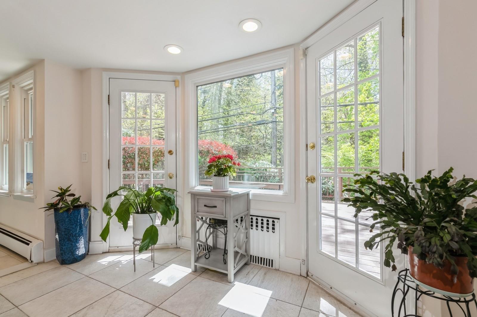 Single Family Tara  Nassau County, NY 11576, MLS-854353-10