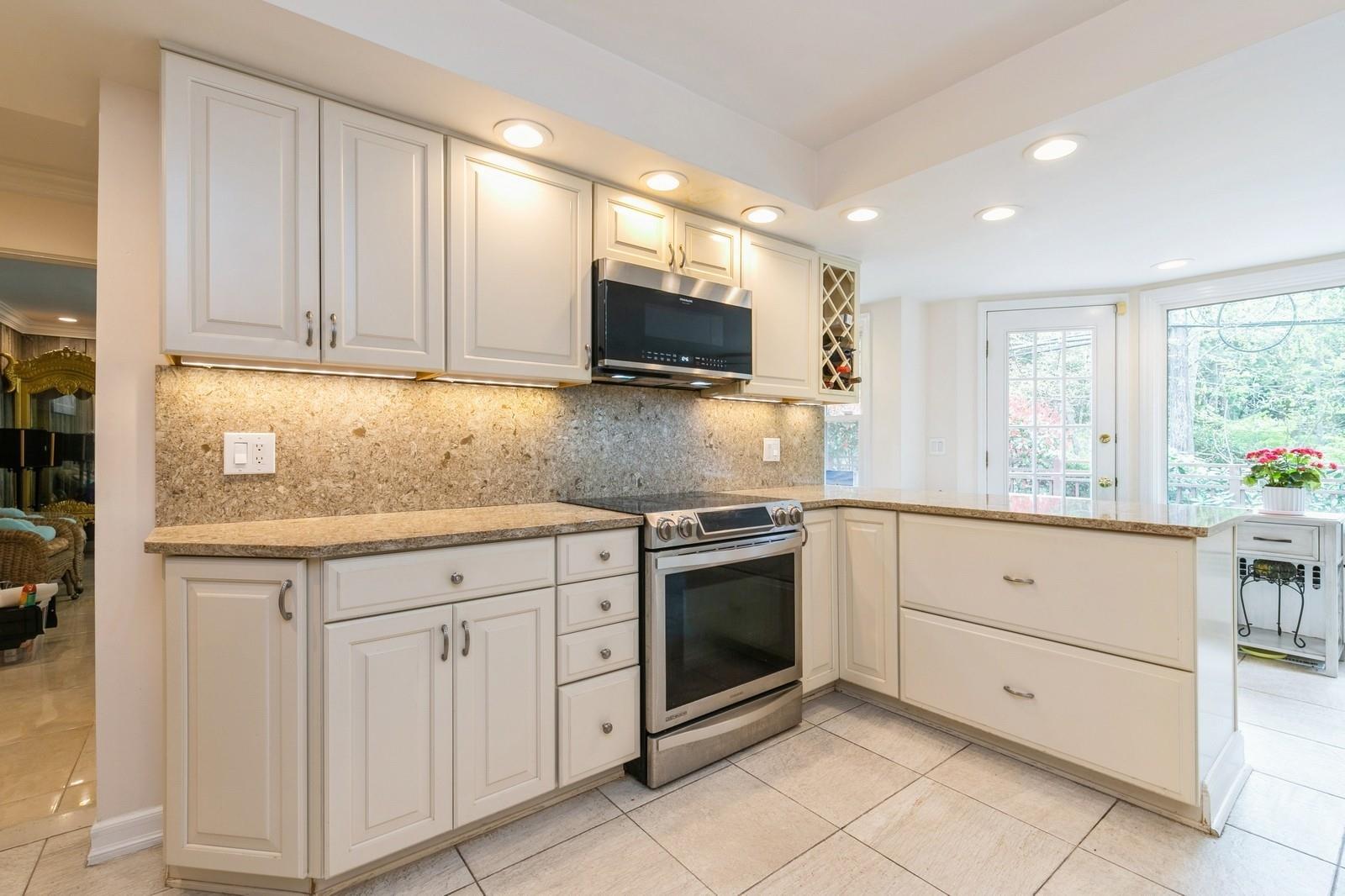 Single Family Tara  Nassau County, NY 11576, MLS-854353-12