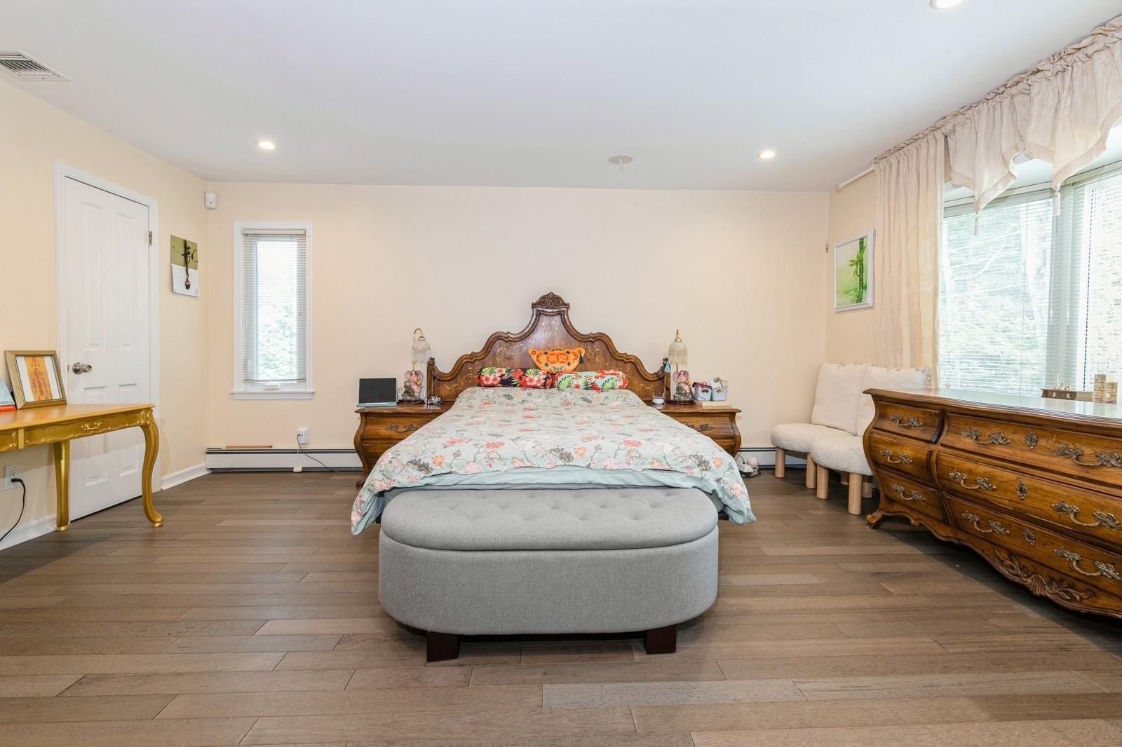 Single Family Tara  Nassau County, NY 11576, MLS-854353-16