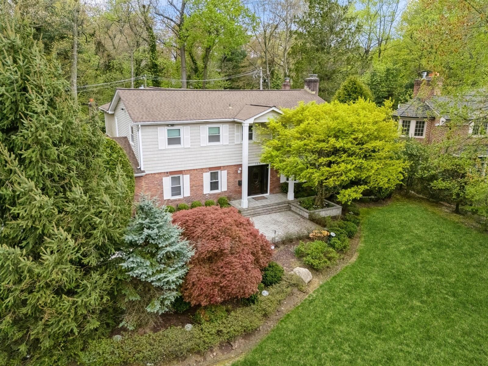 Single Family Tara  Nassau County, NY 11576, MLS-854353-2