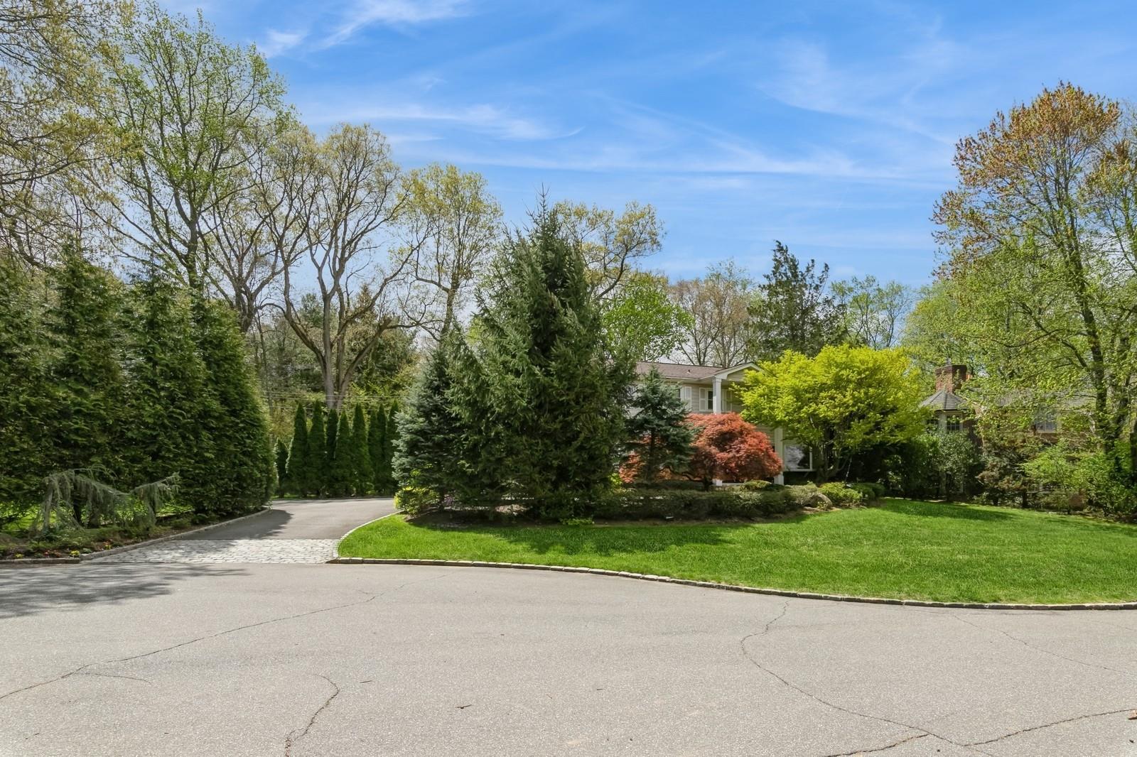Single Family Tara  Nassau County, NY 11576, MLS-854353-3