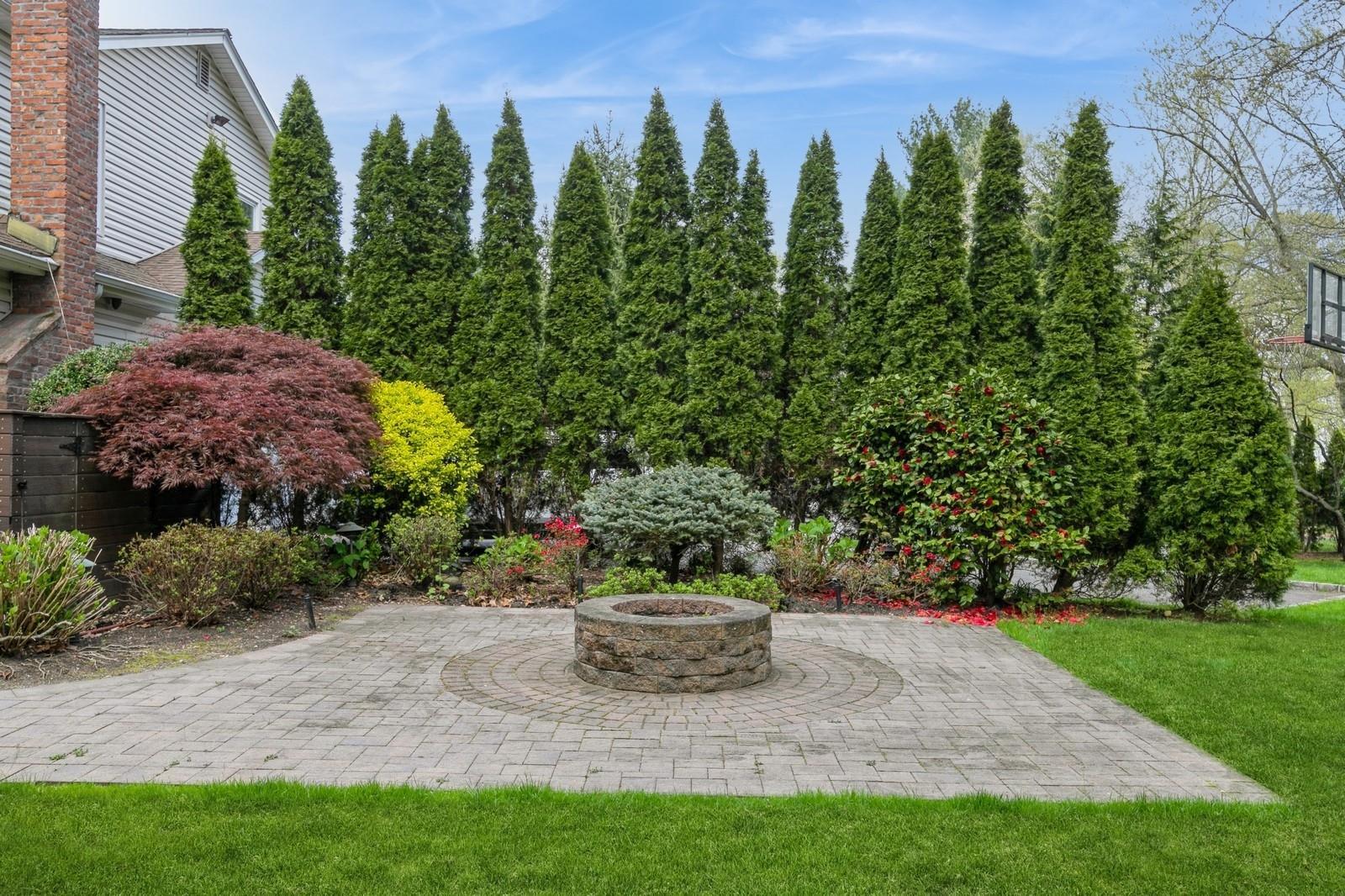 Single Family Tara  Nassau County, NY 11576, MLS-854353-33