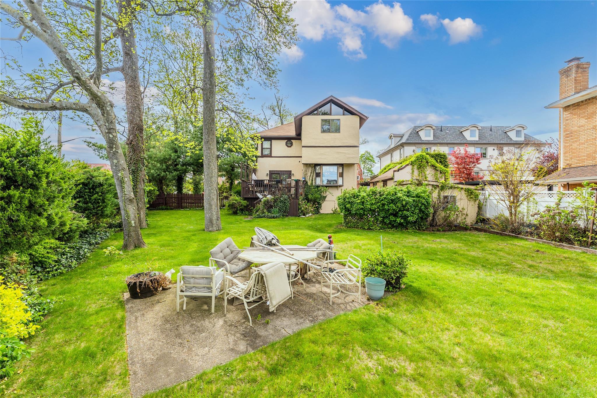 Single Family 161  Queens, NY 11357, MLS-854369-12