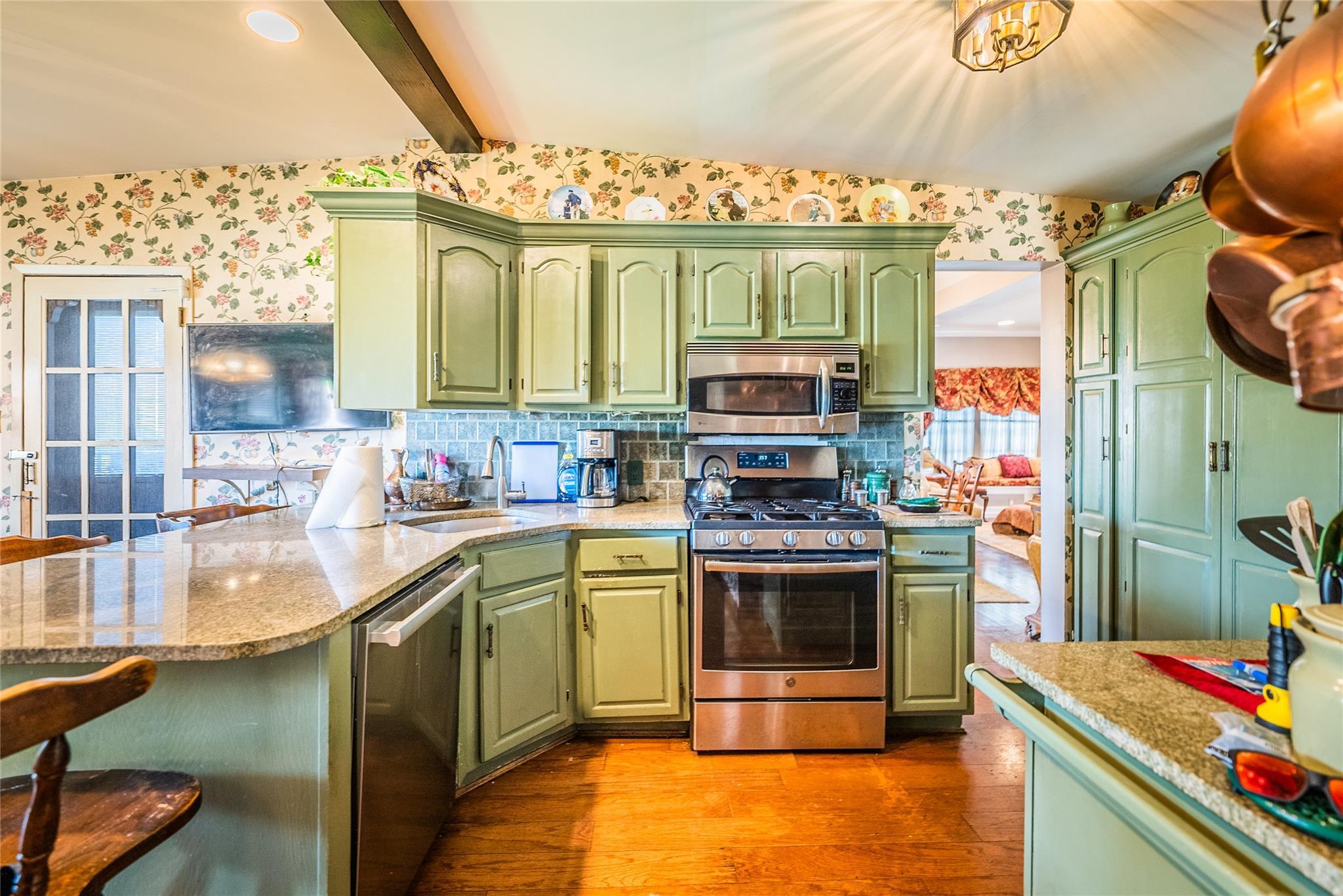 Single Family 161  Queens, NY 11357, MLS-854369-23