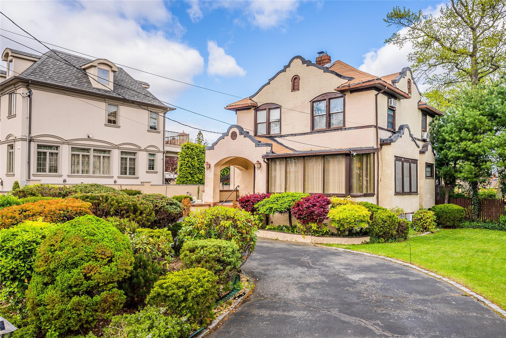 Single Family 161  Queens, NY 11357, MLS-854369-7