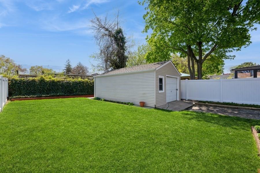 Single Family Lakeside  Nassau County, NY 11510, MLS-854374-22