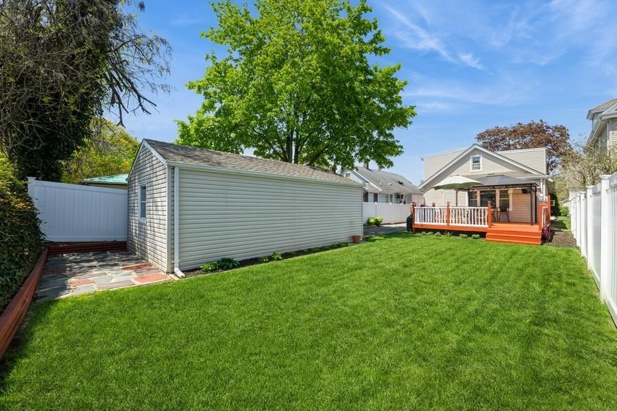 Single Family Lakeside  Nassau County, NY 11510, MLS-854374-25