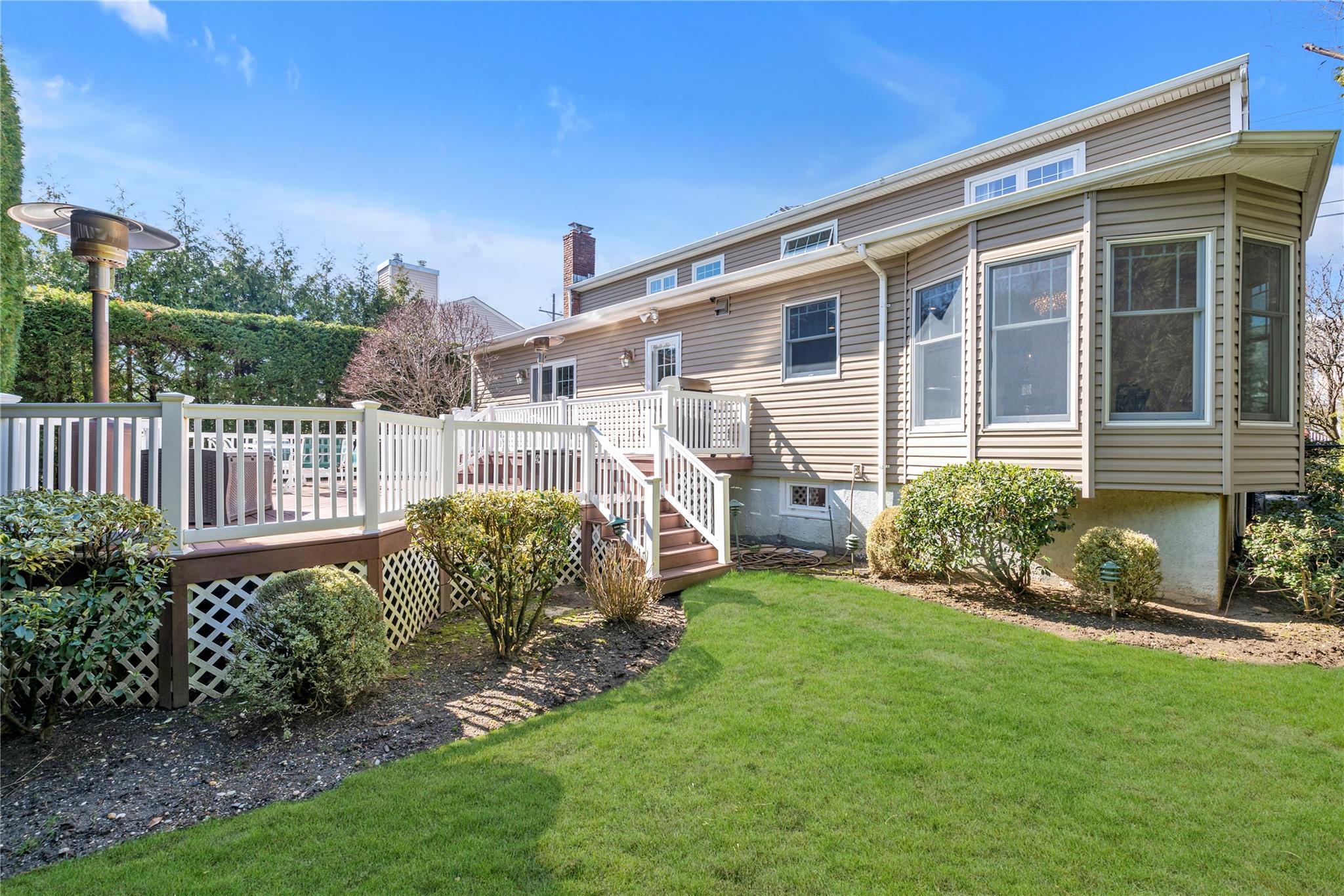 Single Family Chestnut  Nassau County, NY 11545, MLS-854381-26