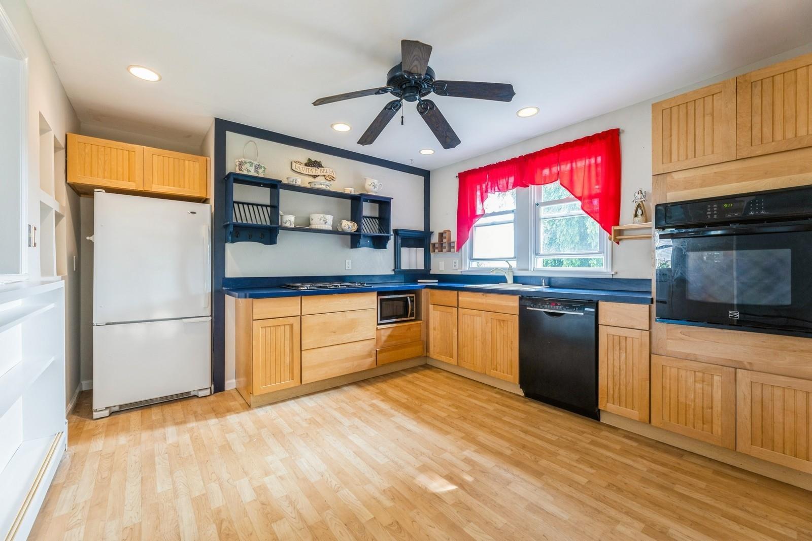 Single Family Harrison  Rockland County, NY 10920, MLS-854383-10
