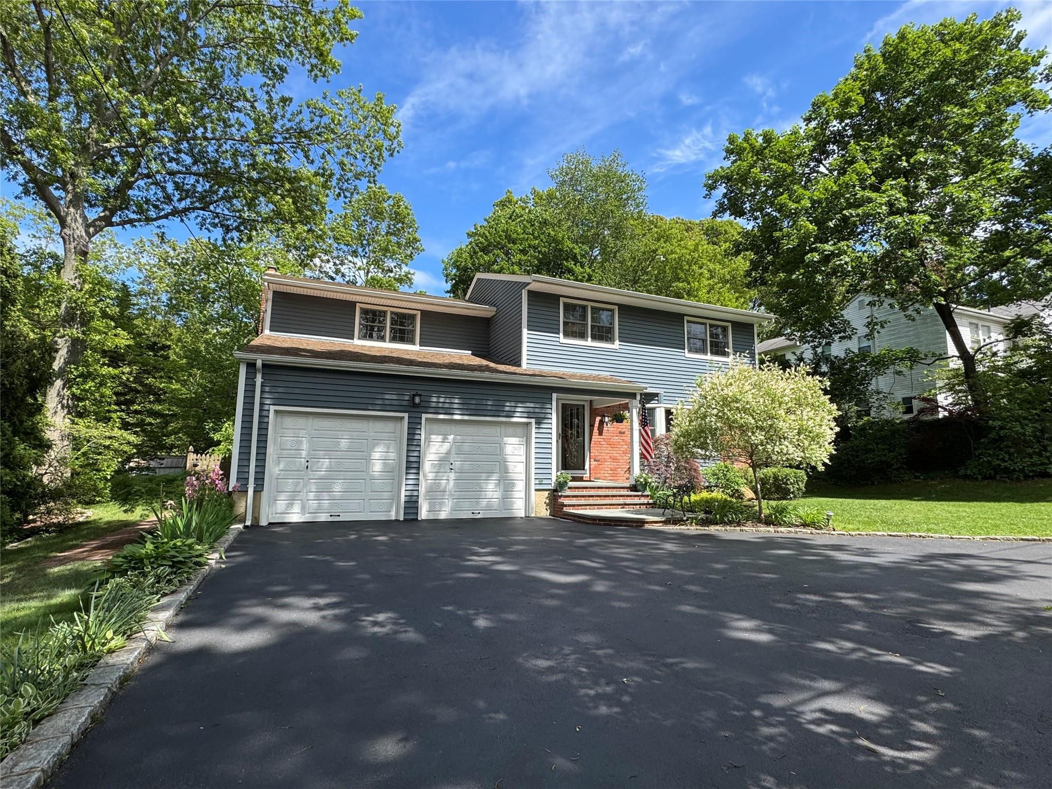Single Family Winthrop  Nassau County, NY 11797, MLS-854390-2