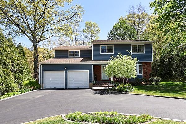 Single Family Winthrop  Nassau County, NY 11797, MLS-854390-3