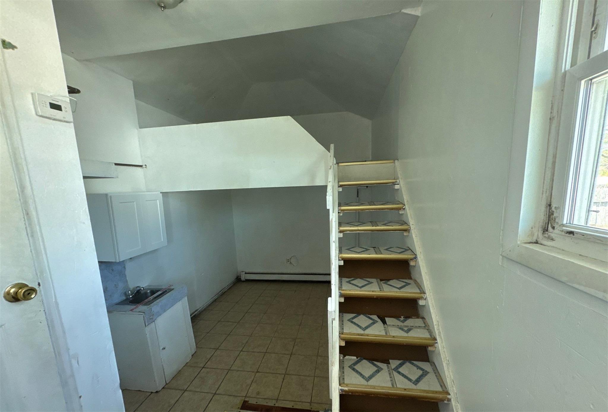 Single Family 4th  Suffolk County, NY 11717, MLS-854409-11