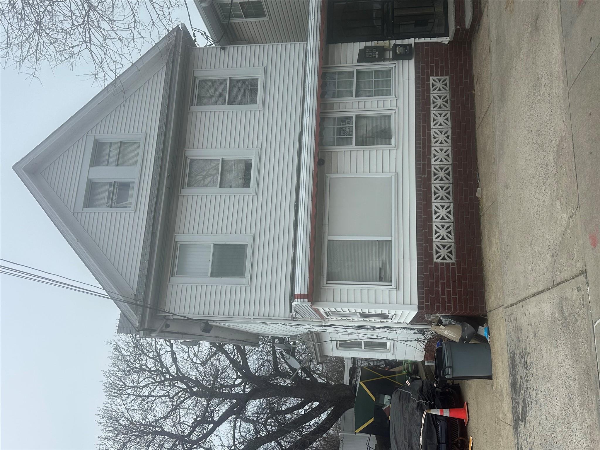 Single Family Brookville  Queens, NY 11422, MLS-854426-2