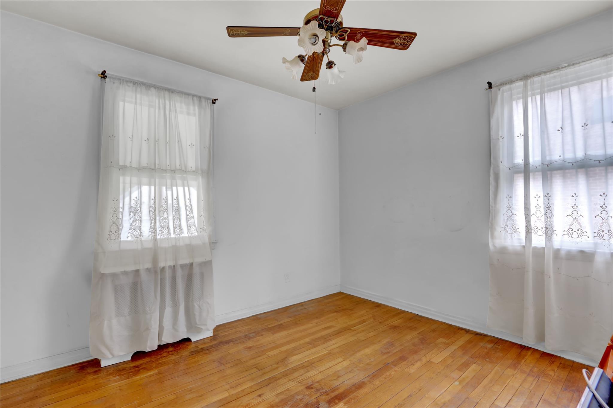 Single Family Walton  Nassau County, NY 11553, MLS-854447-11