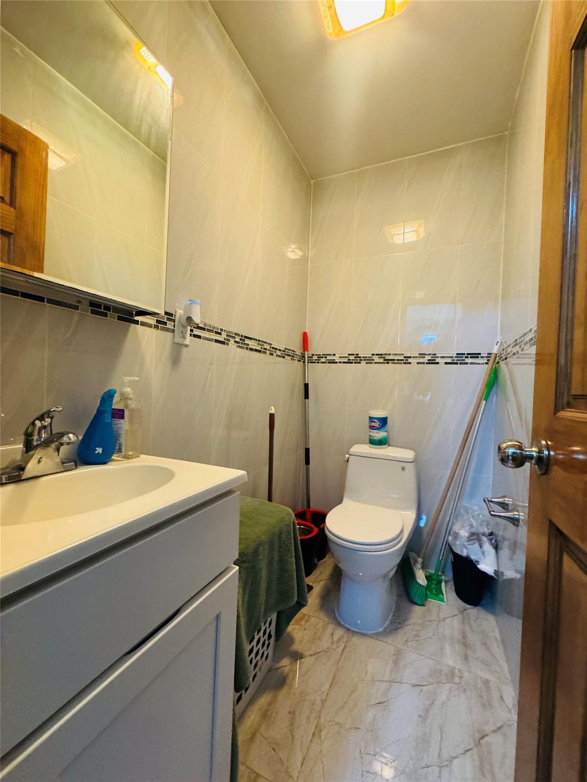 Single Family Tabor  Brooklyn, NY 11219, MLS-854462-25