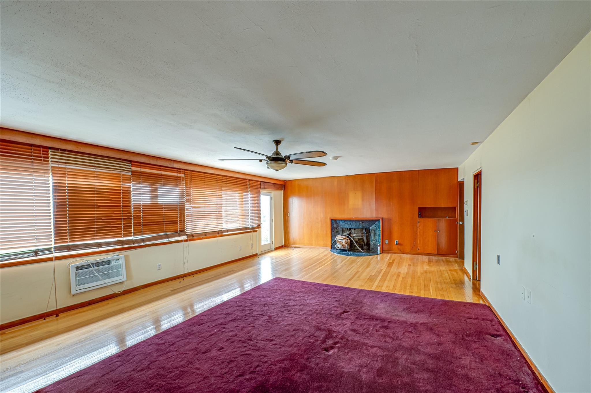 Single Family West  Suffolk County, NY 11706, MLS-854479-9