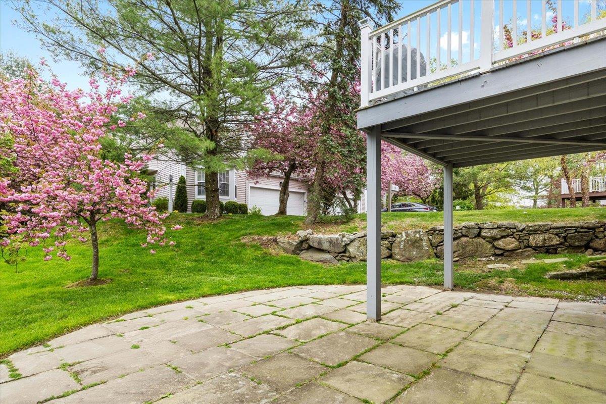 Single Family Roundtop  Westchester County, NY 10710, MLS-854506-27